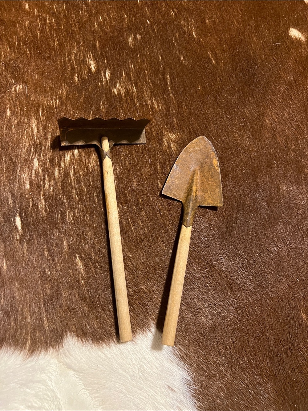 Rustic Brown Decorative Mini Rake and Shovel Set